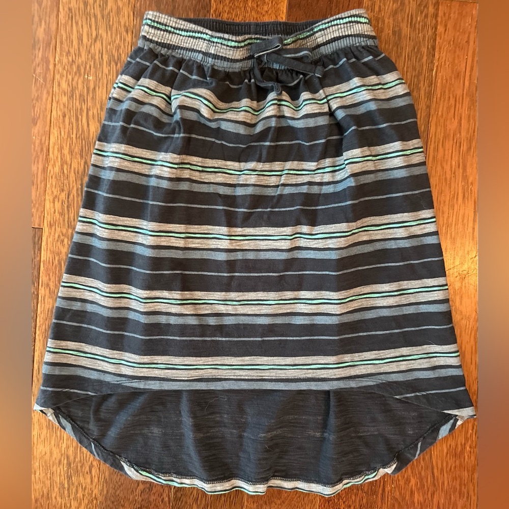 🔟Tea Collection Blue and Gray Striped High-Low Skirt. Size 10. Pockets!